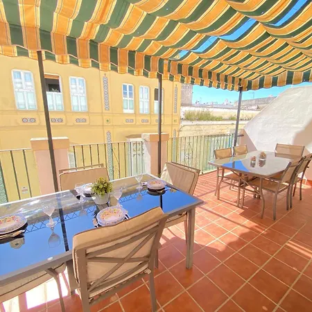 Apartment Magnifico Atico Pleno Centro. Terraza 60m. Climatizado, Garaje Sanlucar de Barrameda